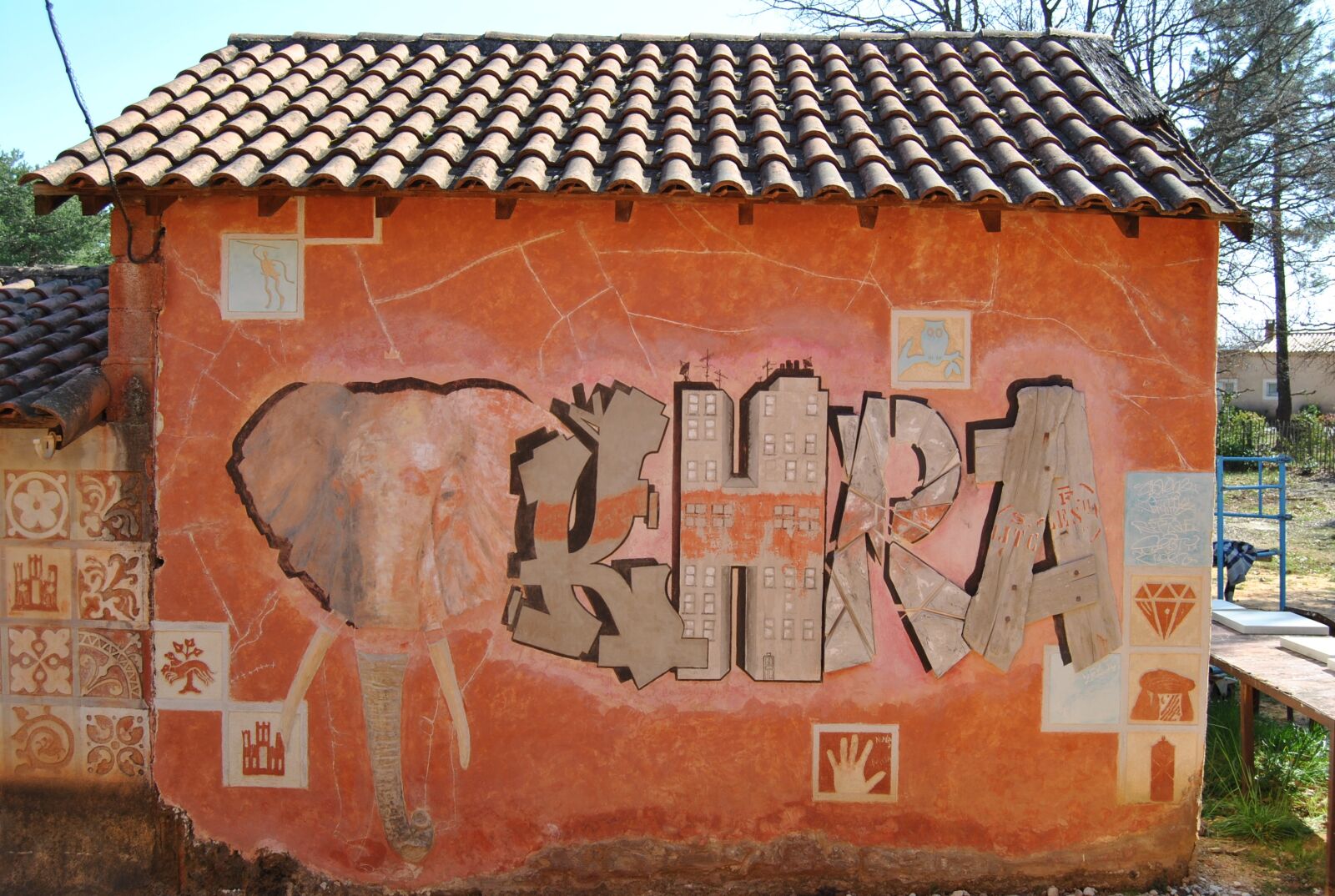 Nikon D3000 sample photo. Street art, material, roussillion photography