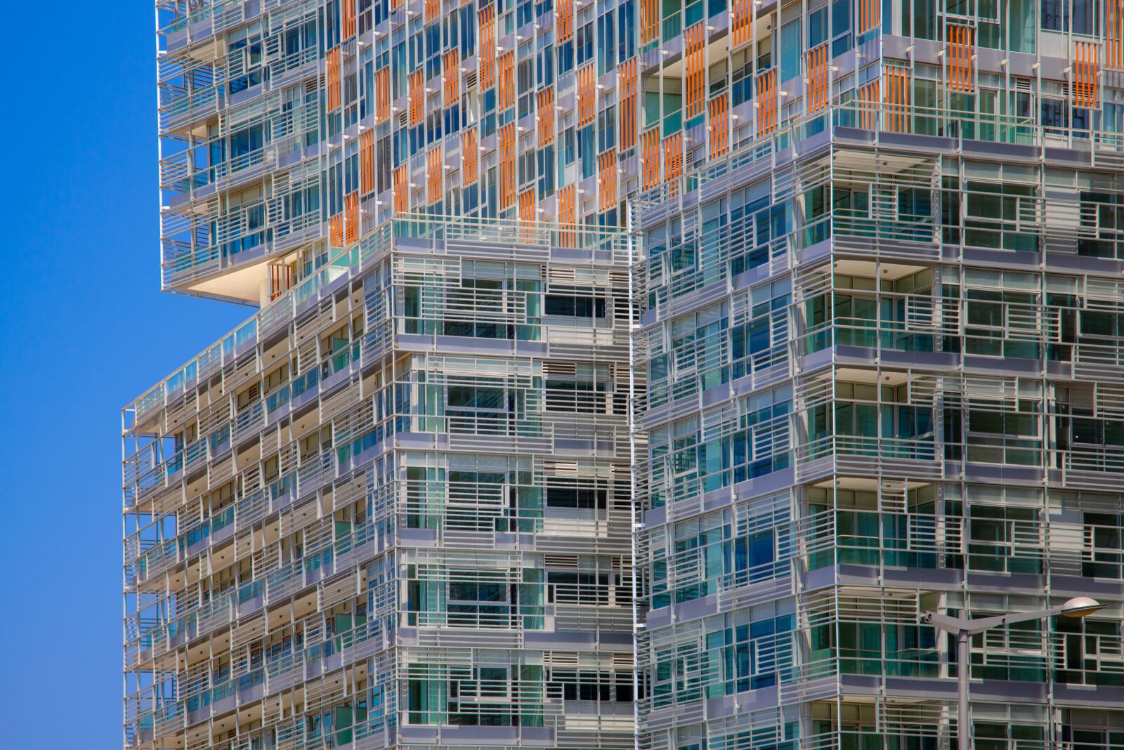 Pentax K-1 Mark II sample photo. Building, modern, architecture photography