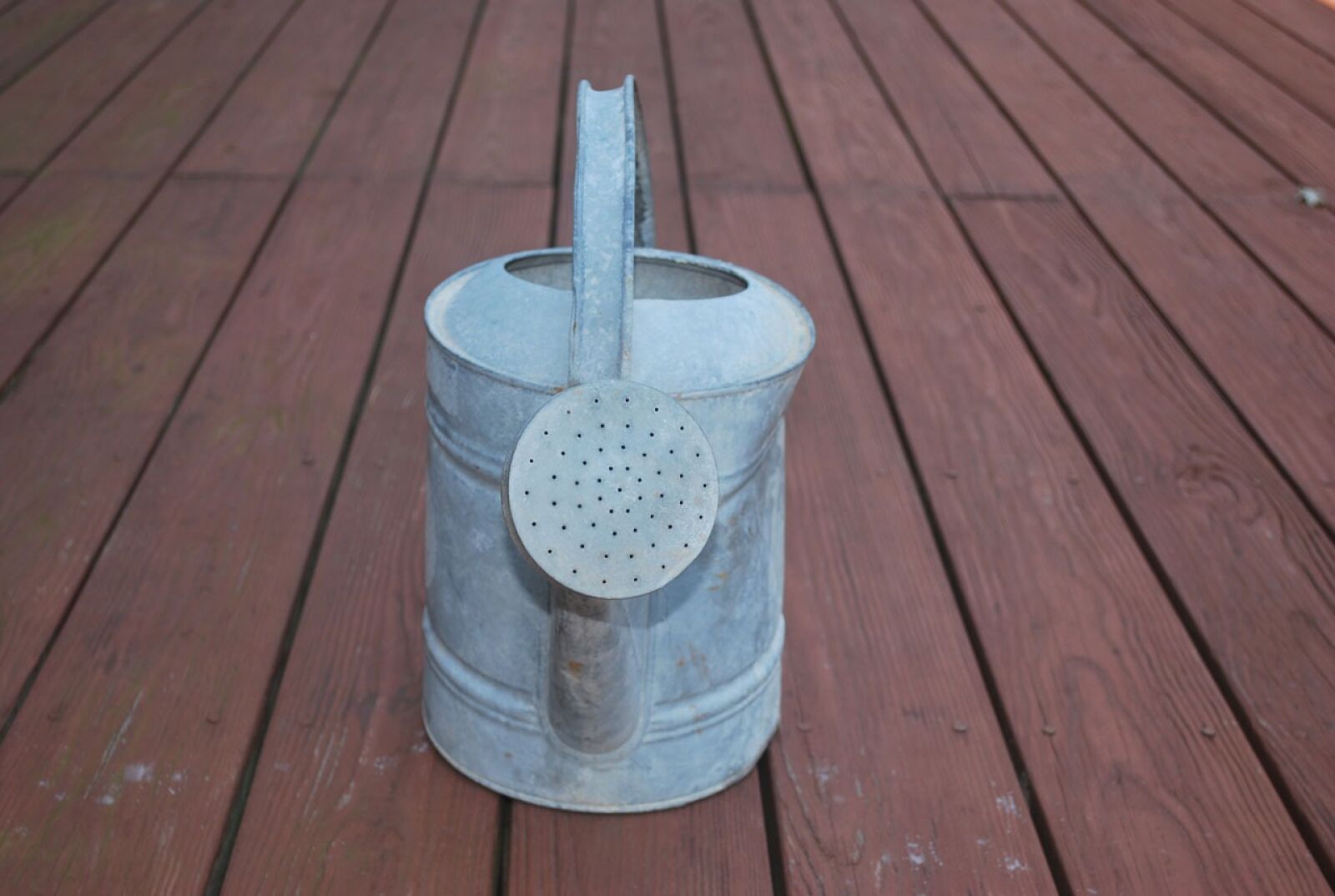 Nikon D60 sample photo. Can, water, spout photography