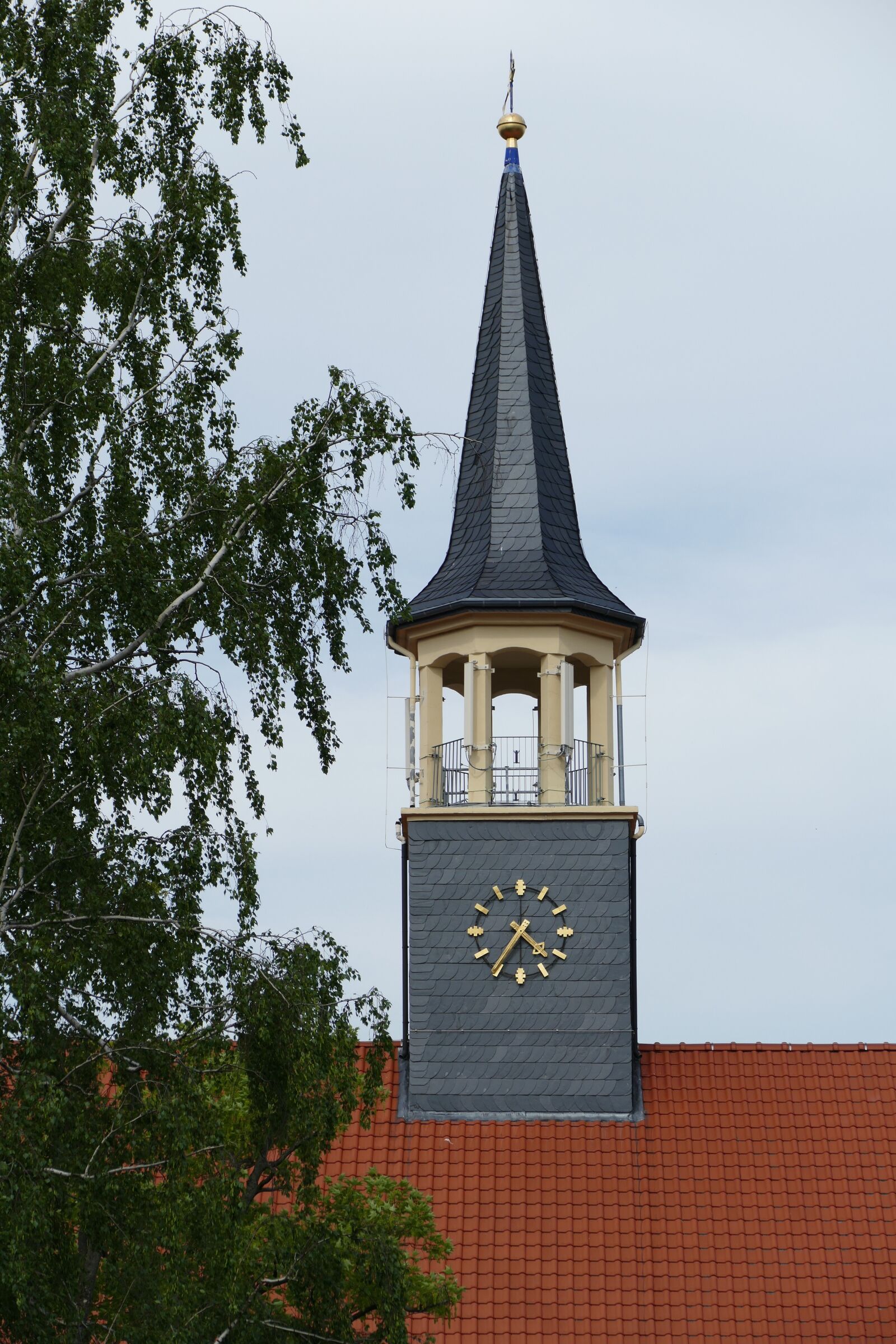 Panasonic Lumix DMC-FZ1000 sample photo. Clock tower, tower, spire photography