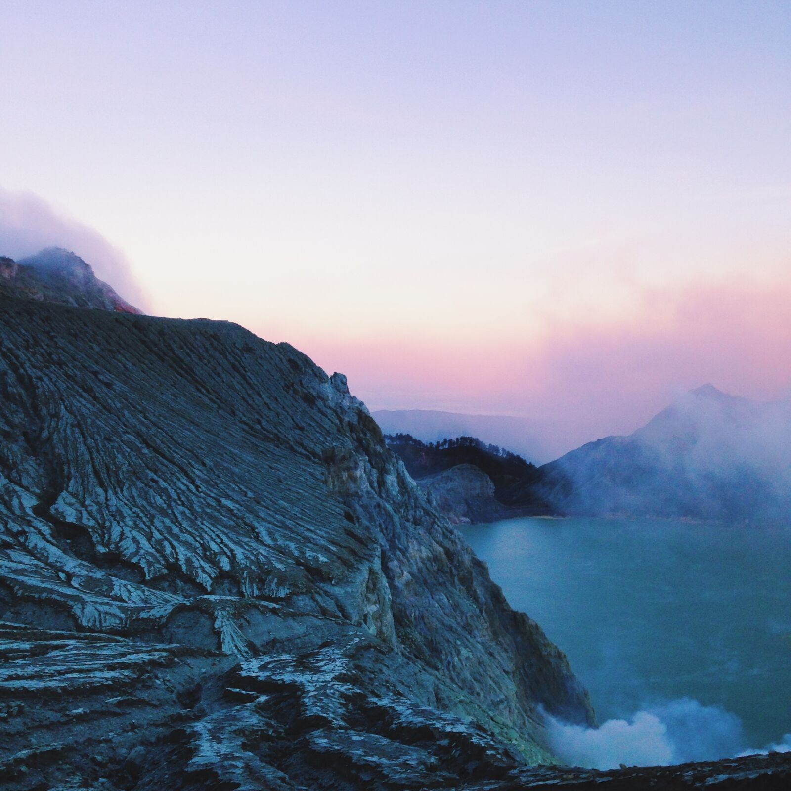 iPhone 5c back camera 4.12mm f/2.4 sample photo. Java, volcano, lake photography