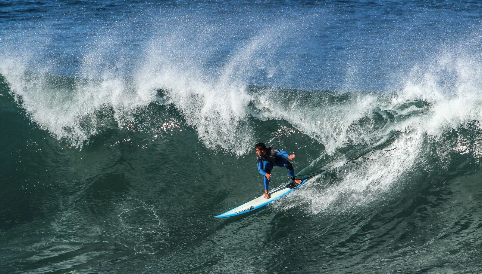 Canon EOS 600D (Rebel EOS T3i / EOS Kiss X5) sample photo. Surf, beach, sea photography