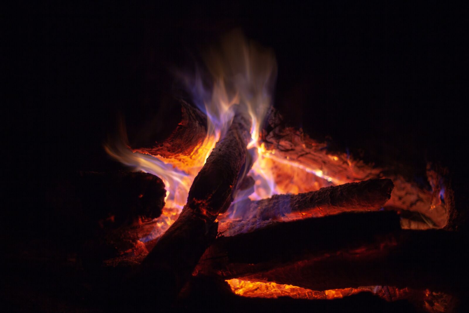 Canon EOS 5D Mark II sample photo. Fire, healing, cleaning photography