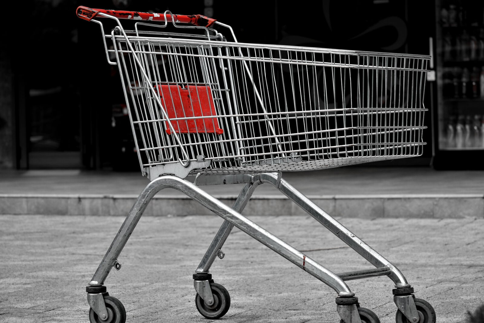 Nikon D5500 sample photo. Shop, supermarket, handcart, cart photography