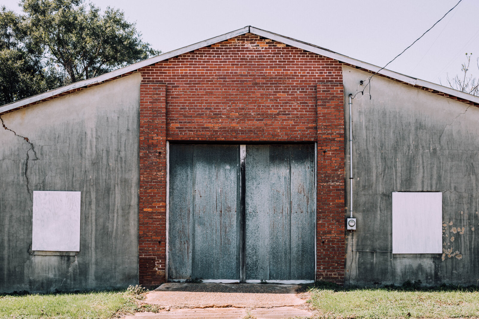 Canon EOS 6D + Canon EF 50mm F1.8 STM sample photo. Brick, building, country, farm photography