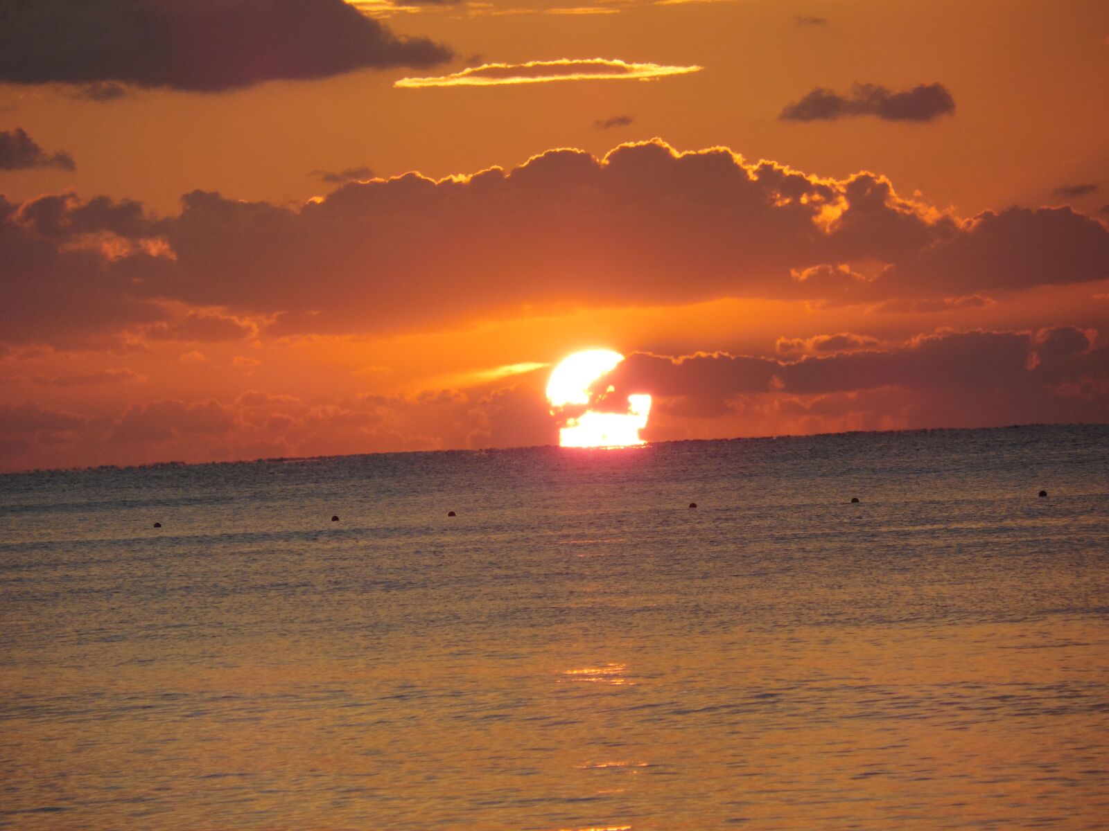 Nikon COOLPIX L620 sample photo. Sunrise, mexico, ocean photography