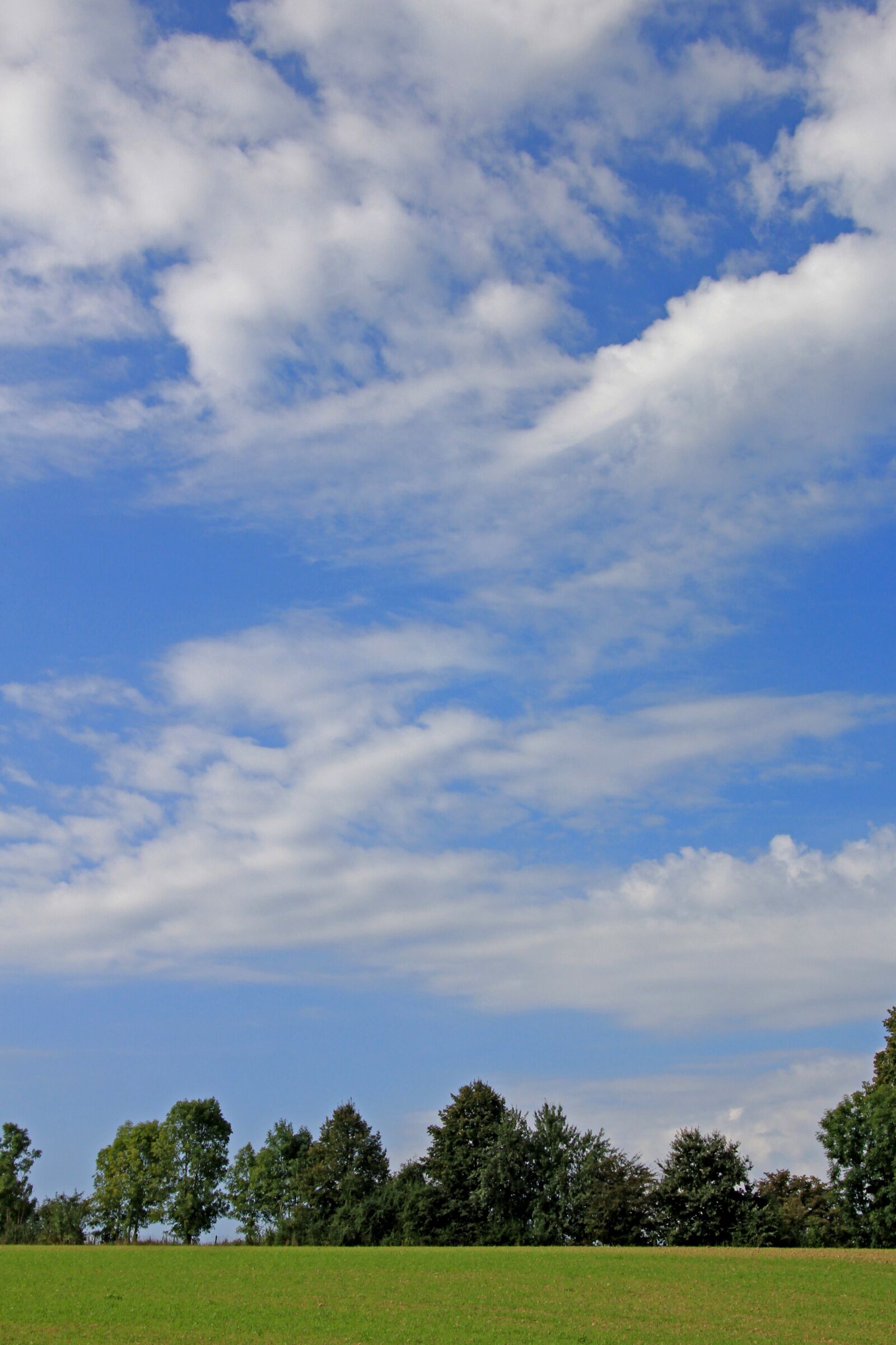 Canon EOS 60D sample photo. Clouds, landscape, sky photography