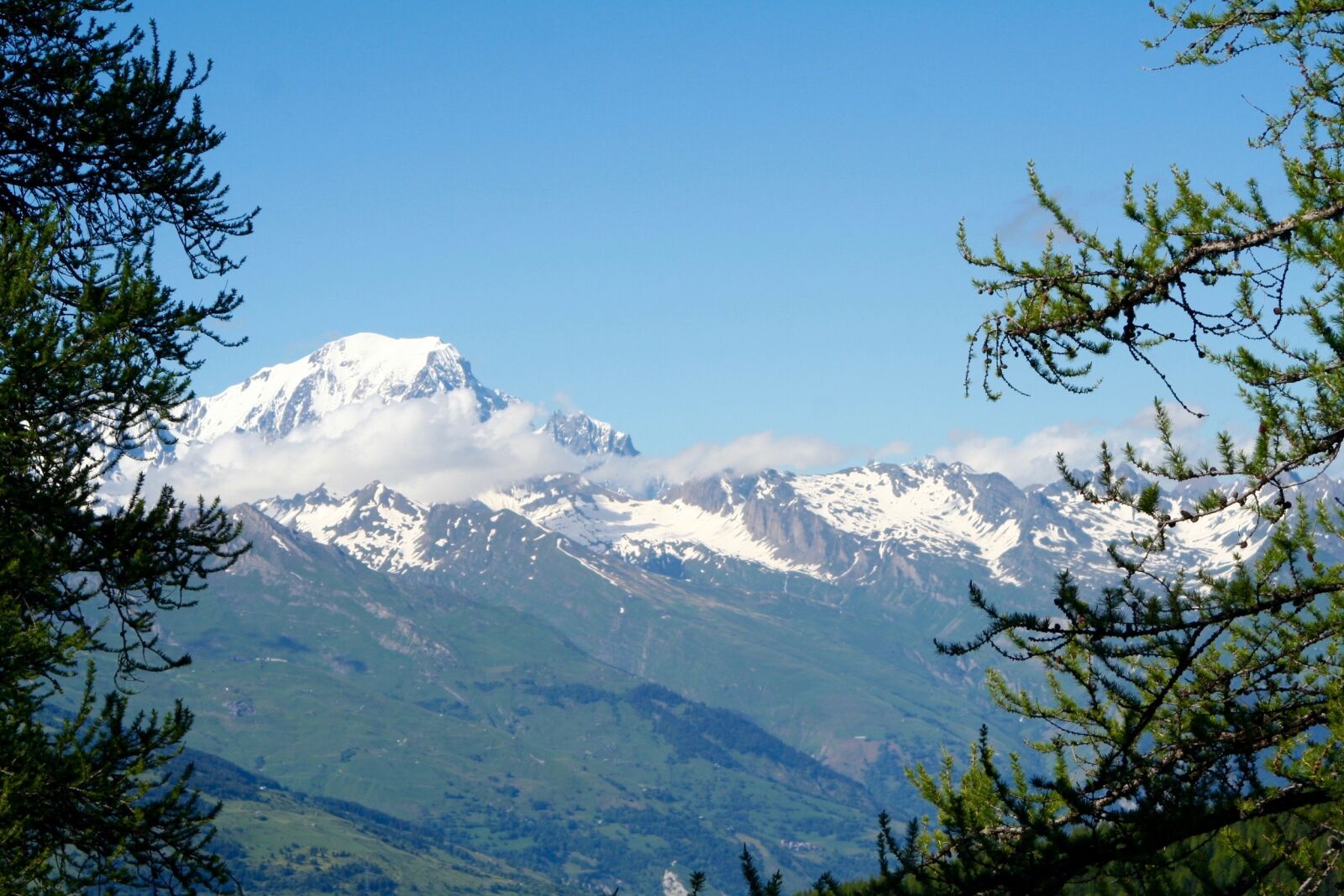 Canon EOS 350D (EOS Digital Rebel XT / EOS Kiss Digital N) sample photo. Mont blanc, savoie, mountains photography