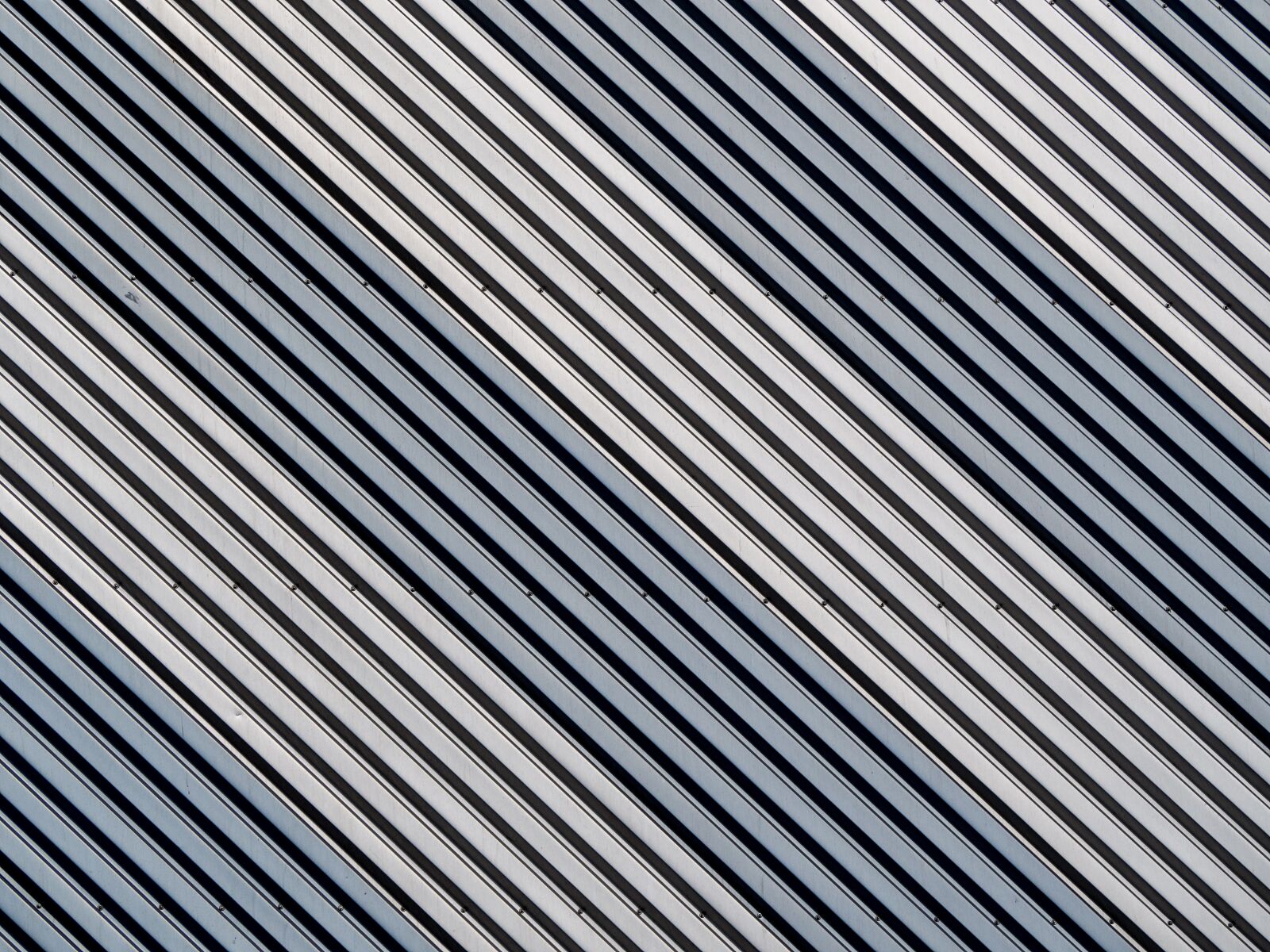 Olympus OM-D E-M10 II sample photo. Facade, building facade, structures photography