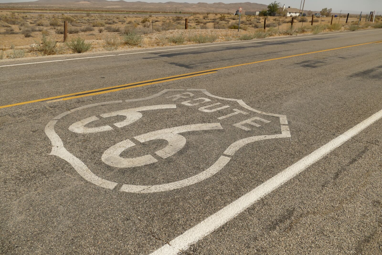 Panasonic Lumix DMC-FZ1000 sample photo. Route 66, road, america photography