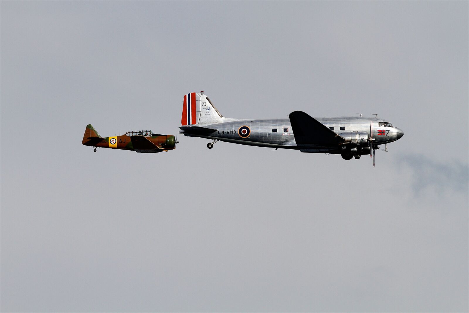 Canon EF 400mm F2.8L IS USM sample photo. Airplane, airplanes, aviation photography