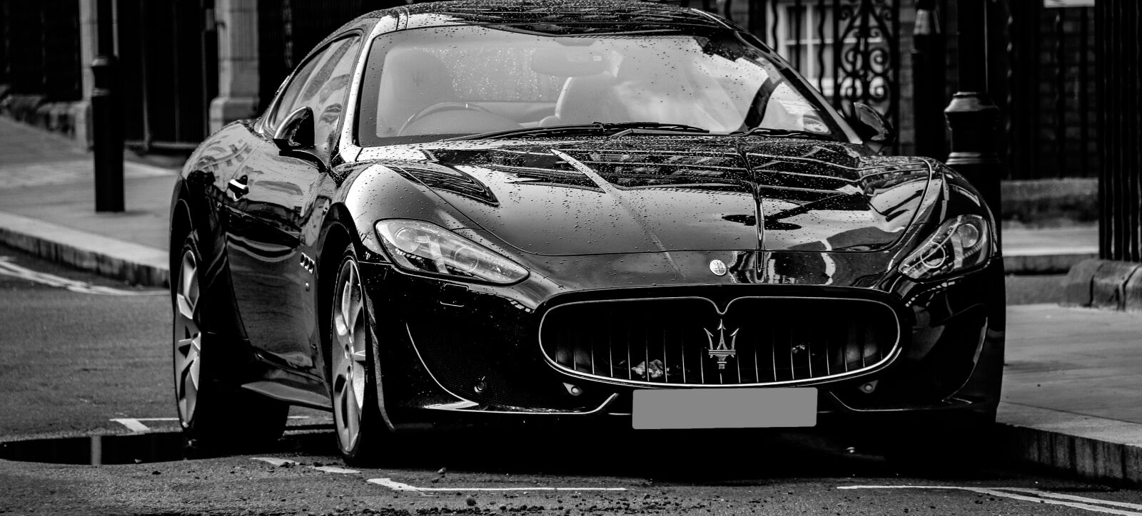 Canon EF-S 18-200mm F3.5-5.6 IS sample photo. Maserati granturismo, car, vehicle photography