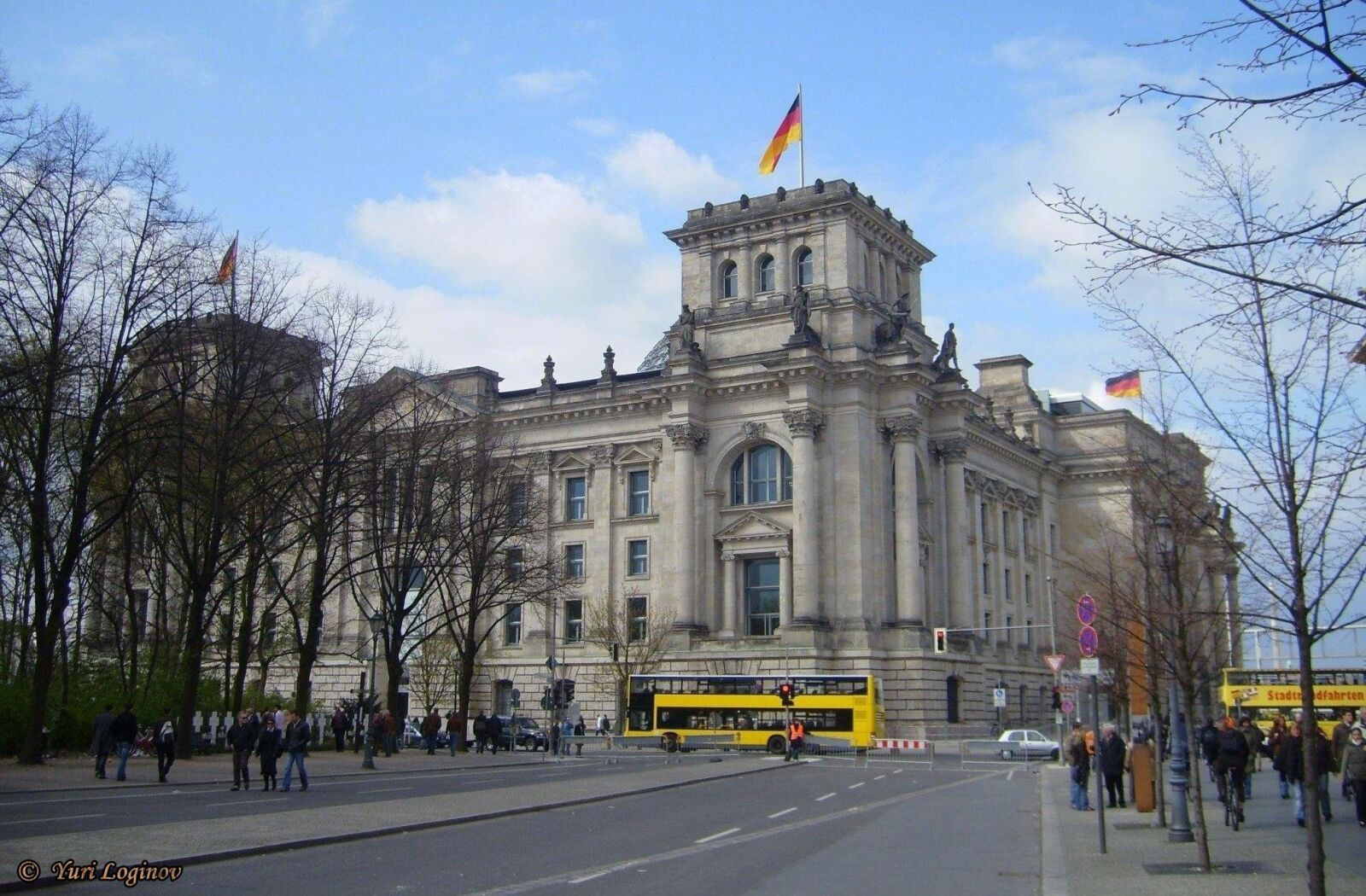 Samsung Digimax S700 / Kenox S700 / Digimax Cyber 730 sample photo. Berlin, deutschland, germany, reichstag photography