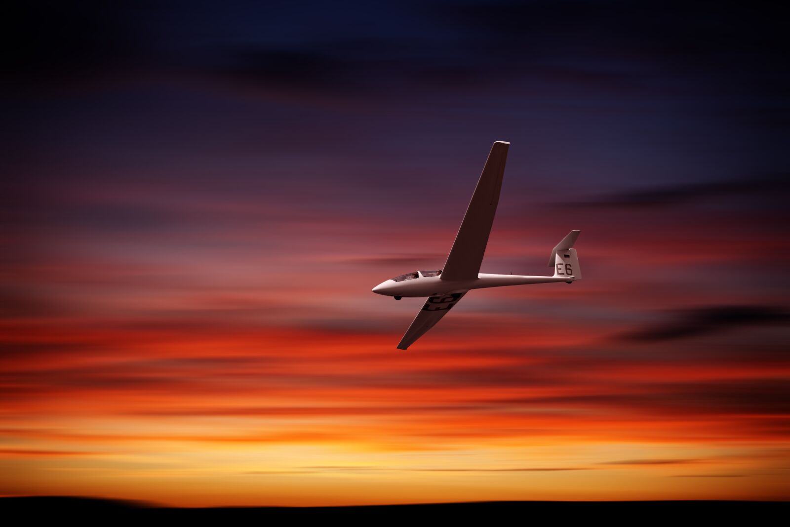 Canon EOS 5D Mark II sample photo. Glider, afterglow, sunset photography