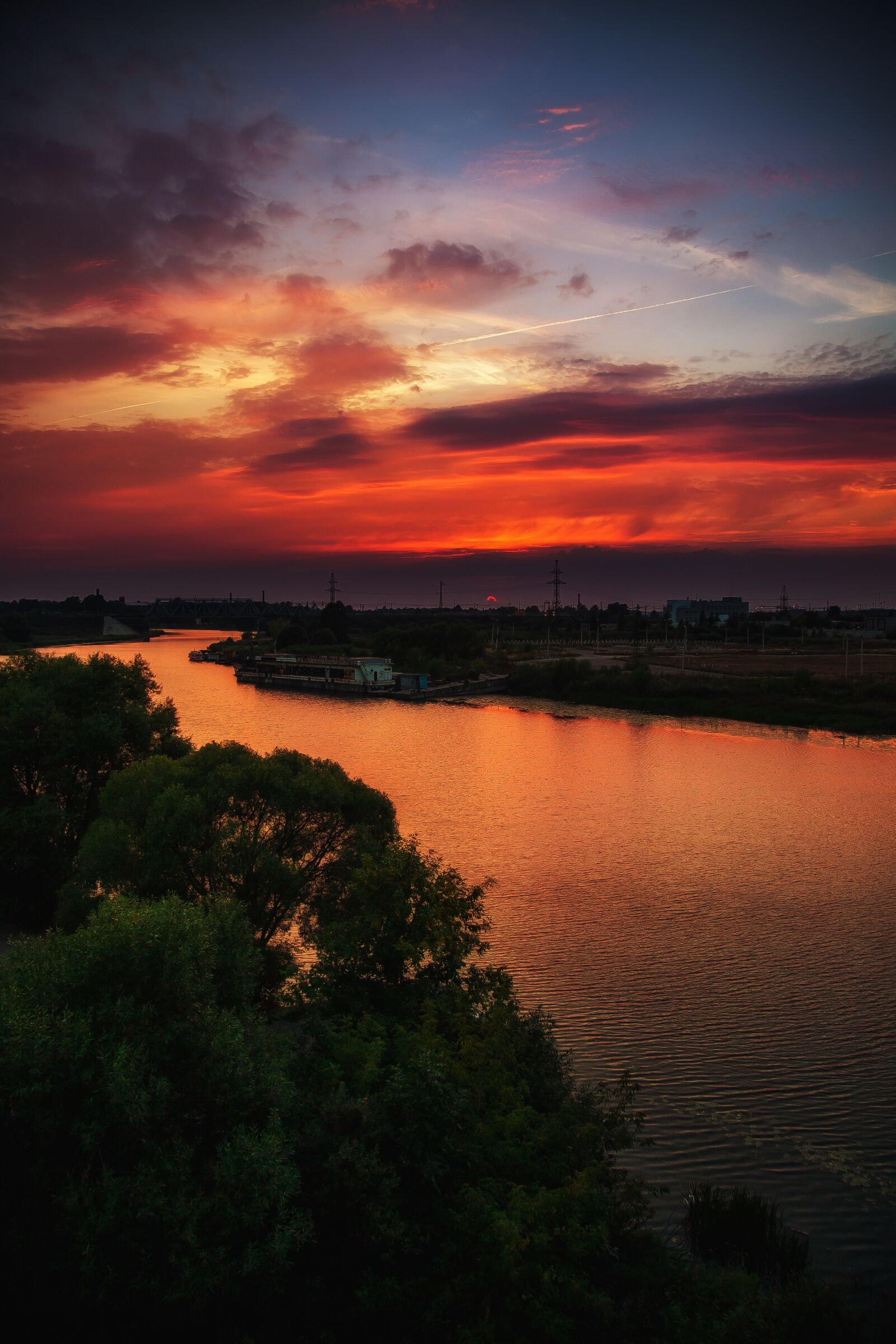 Canon EOS 5D Mark II sample photo. Colorful sunset, bridge, kotorosl photography