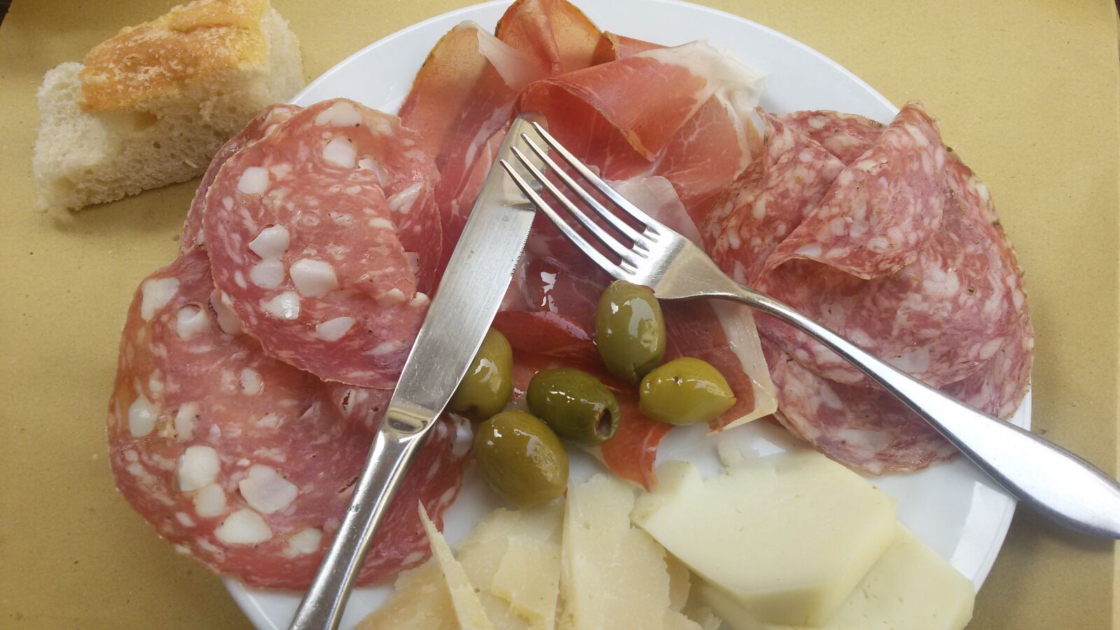 Samsung Galaxy S3 Neo sample photo. Salami, cold plate, jause photography