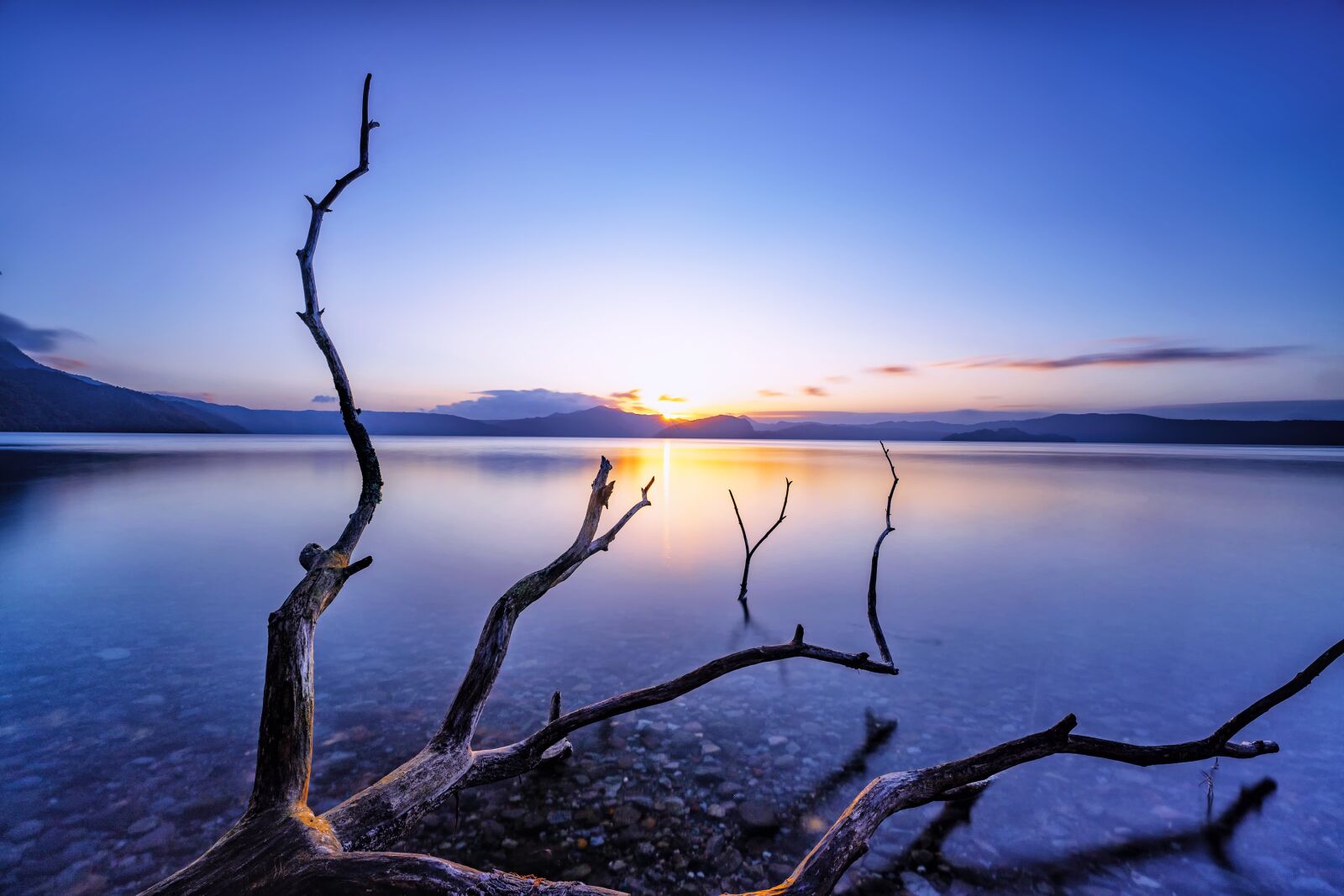 Sony a7R IV sample photo. Landscape, lake, sunrise photography
