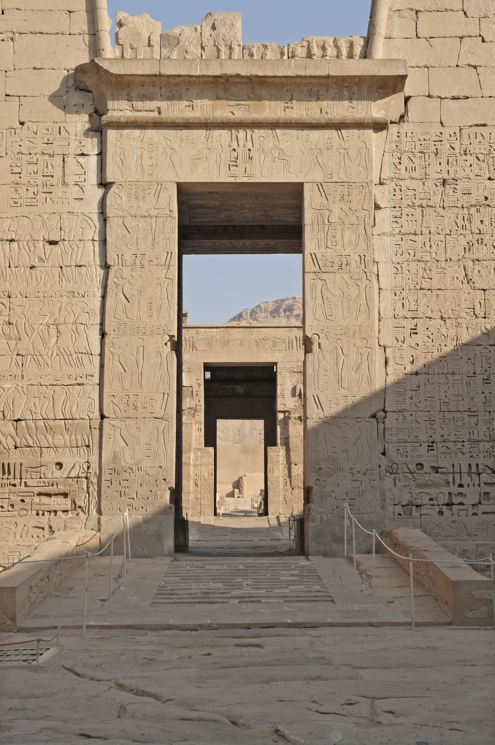 Samsung NX11 sample photo. Egypt, temple, temple complex photography