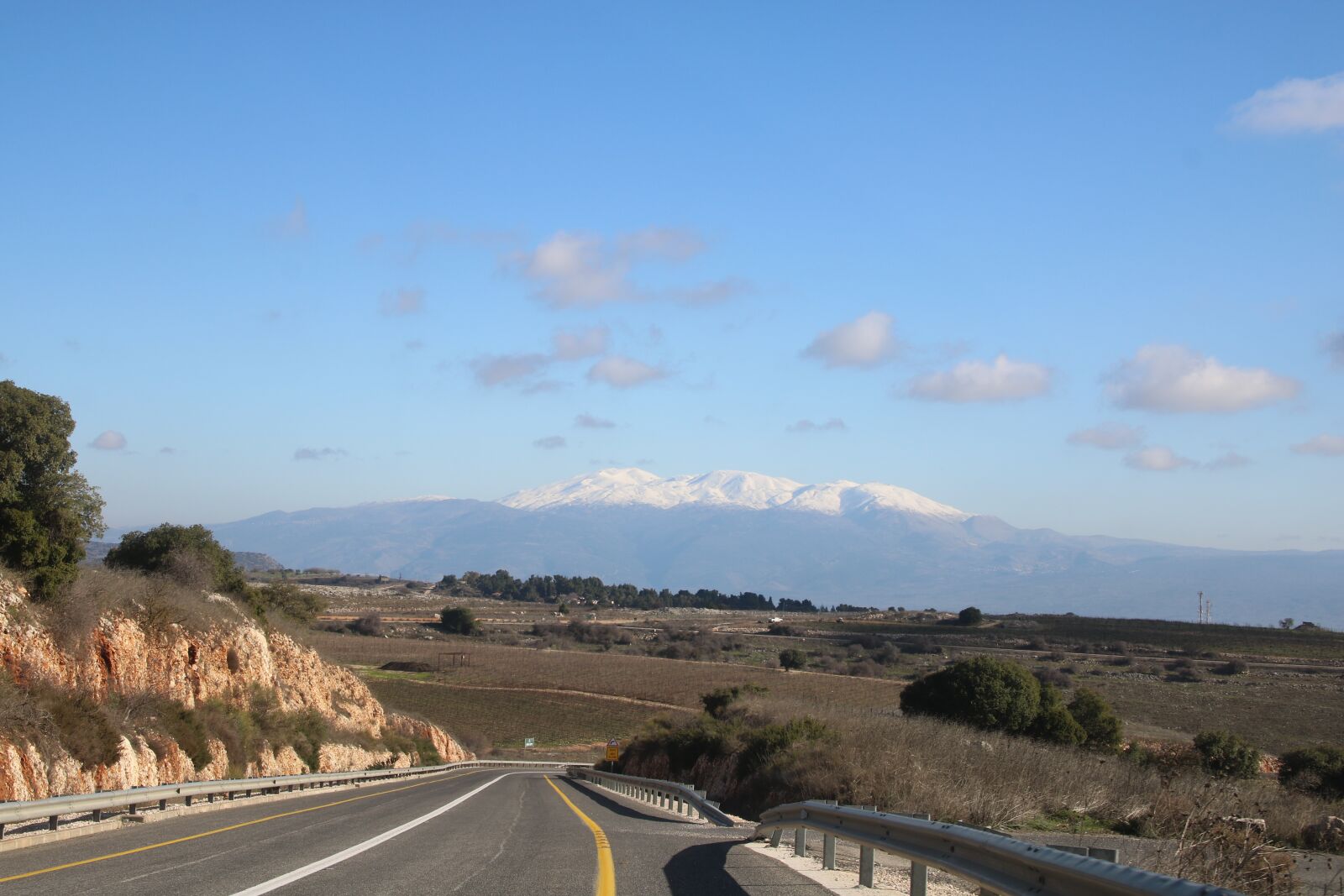 Canon EOS 750D (EOS Rebel T6i / EOS Kiss X8i) sample photo. Road, future, landscape photography