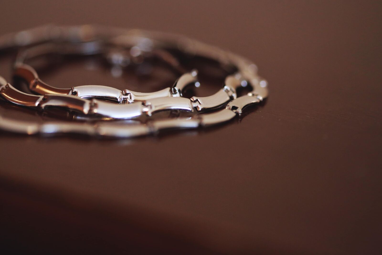 Canon EF 100mm F2.8 Macro USM sample photo. Engagement, jewelry, luxury, necklace photography