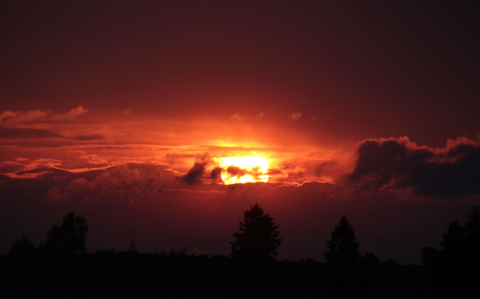 Canon EOS 650D (EOS Rebel T4i / EOS Kiss X6i) sample photo. Sunset, sun, abendstimmung photography