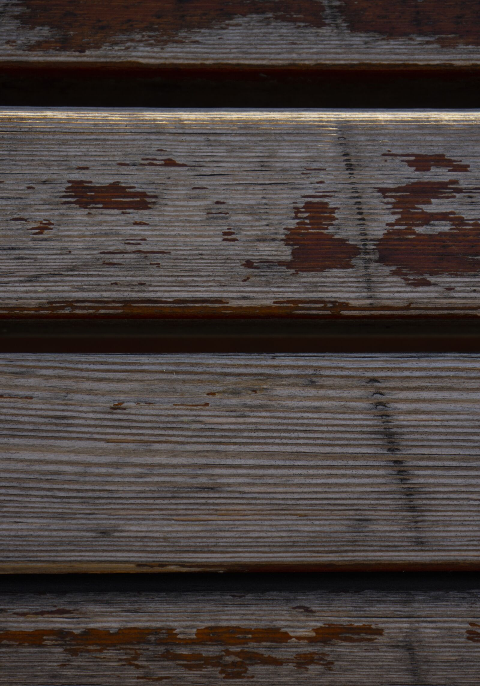 Sony a7 II + Sony FE 28-70mm F3.5-5.6 OSS sample photo. Wall, wood, grain photography