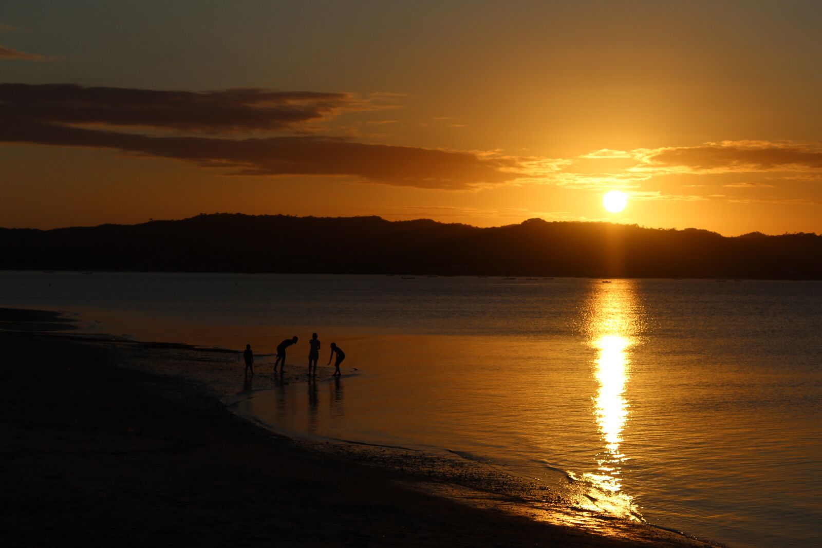 Canon EOS 1300D (EOS Rebel T6 / EOS Kiss X80) sample photo. Sunset, tumblr, landscape photography