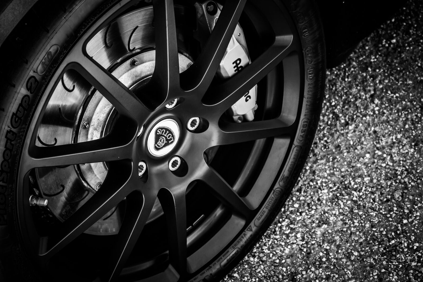 Canon EOS 70D sample photo. Wheel, car wheel, lightweight photography