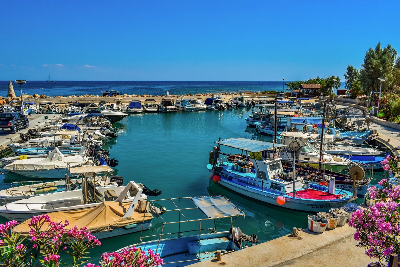 Nikon D3300 sample photo. Fishing harbor, boat, scenery photography