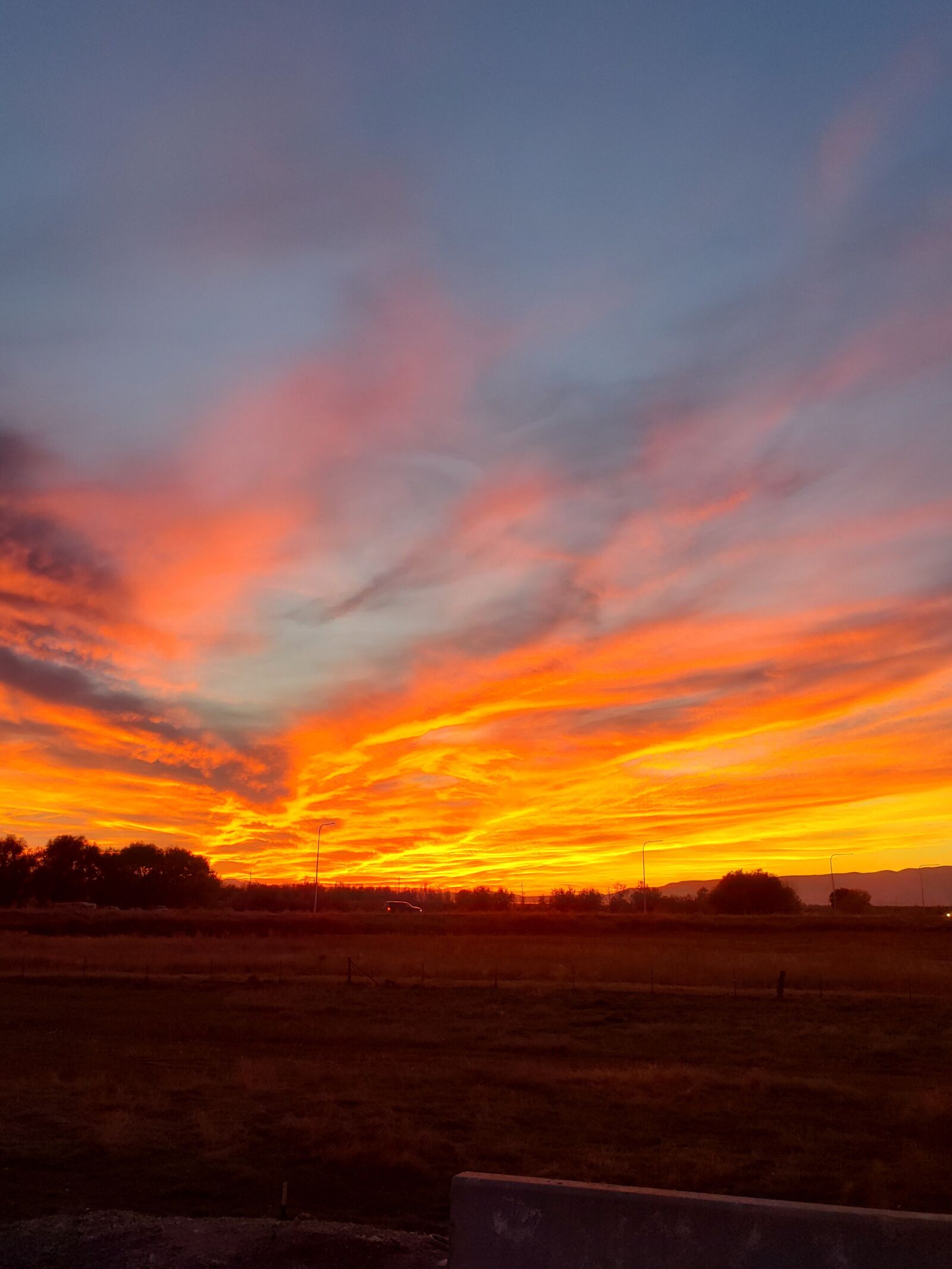 Samsung Galaxy Note9 sample photo. Sunset, dusk, evening photography