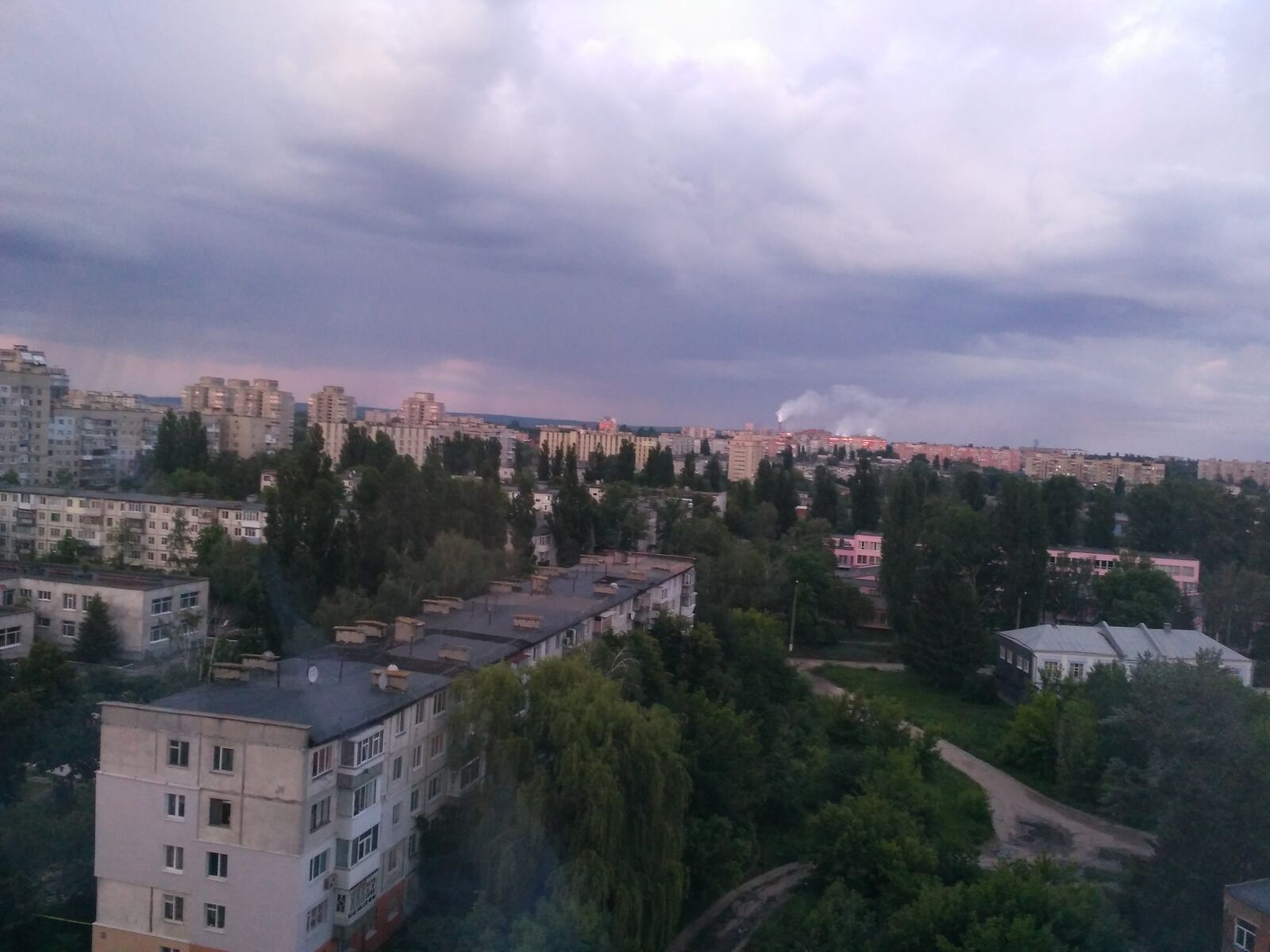 Xiaomi Redmi 3S sample photo. City, evening, cloudy photography