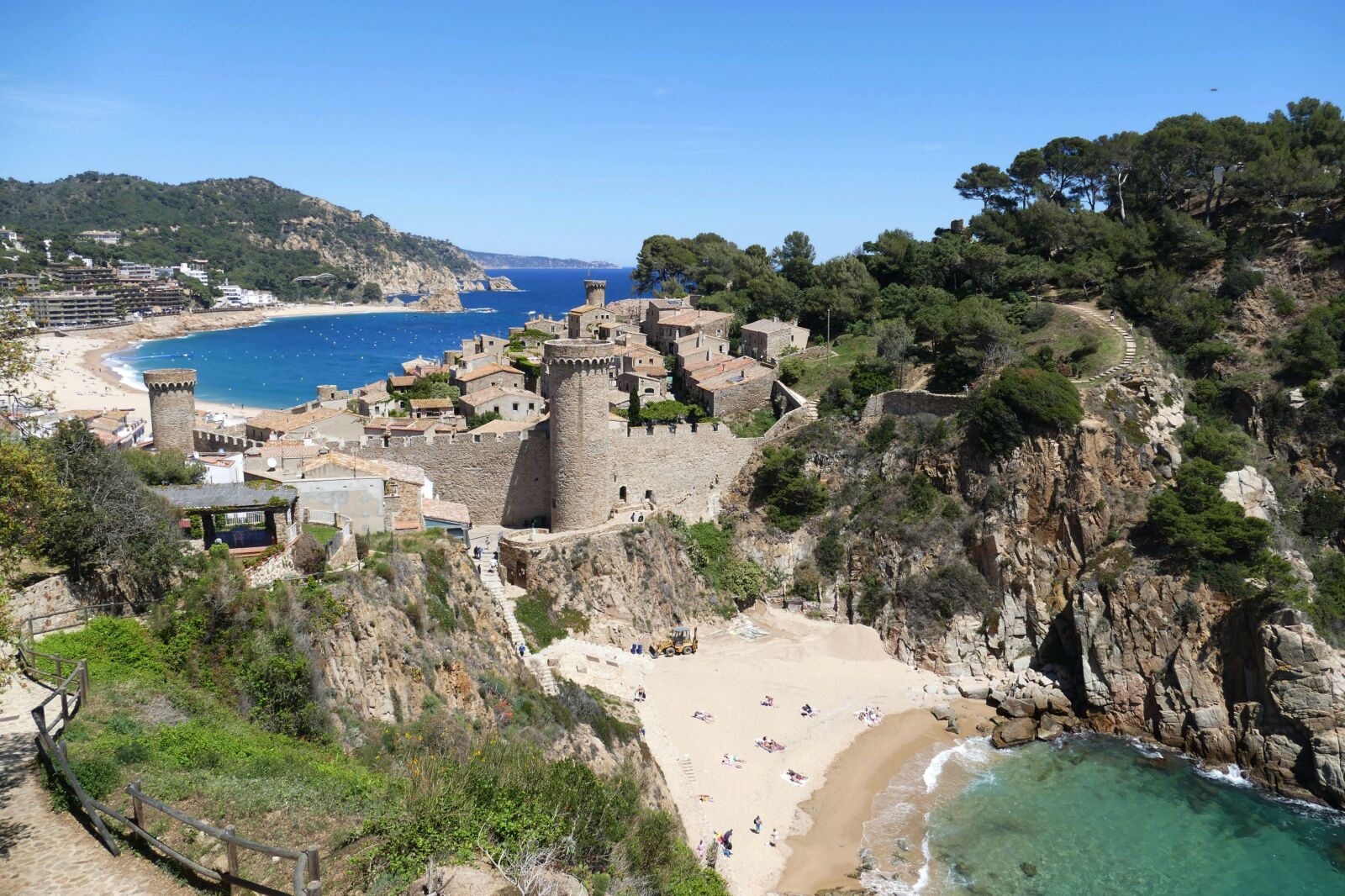 Panasonic Lumix DMC-FZ1000 sample photo. Costa brava, spain, landscape photography