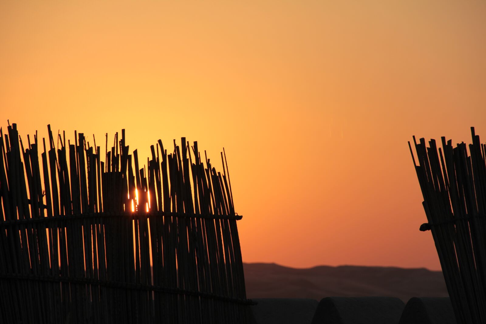 Canon EOS 60D sample photo. Sunset, desert, landscape photography