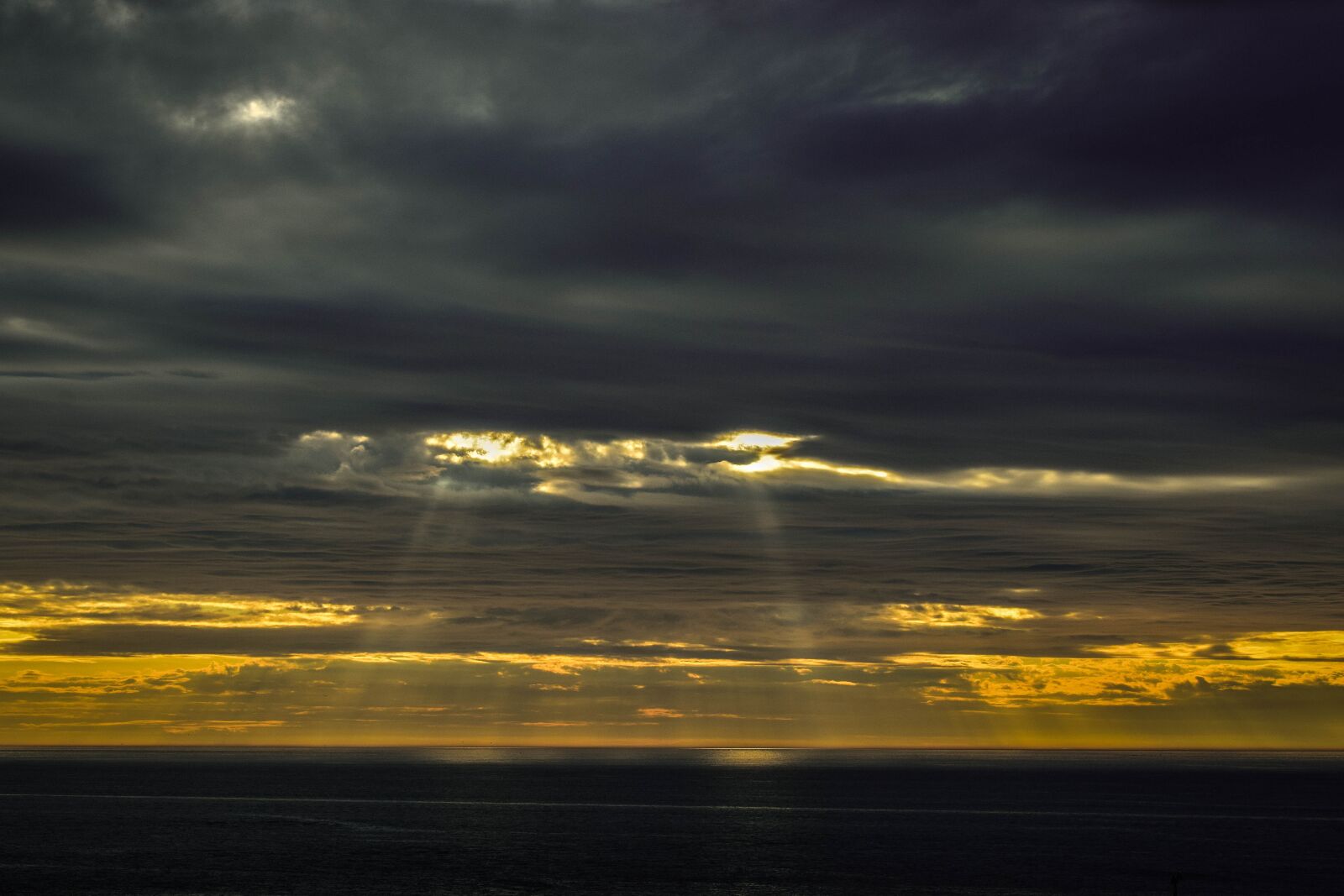 Nikon D5300 sample photo. Sunset, water, clouds photography
