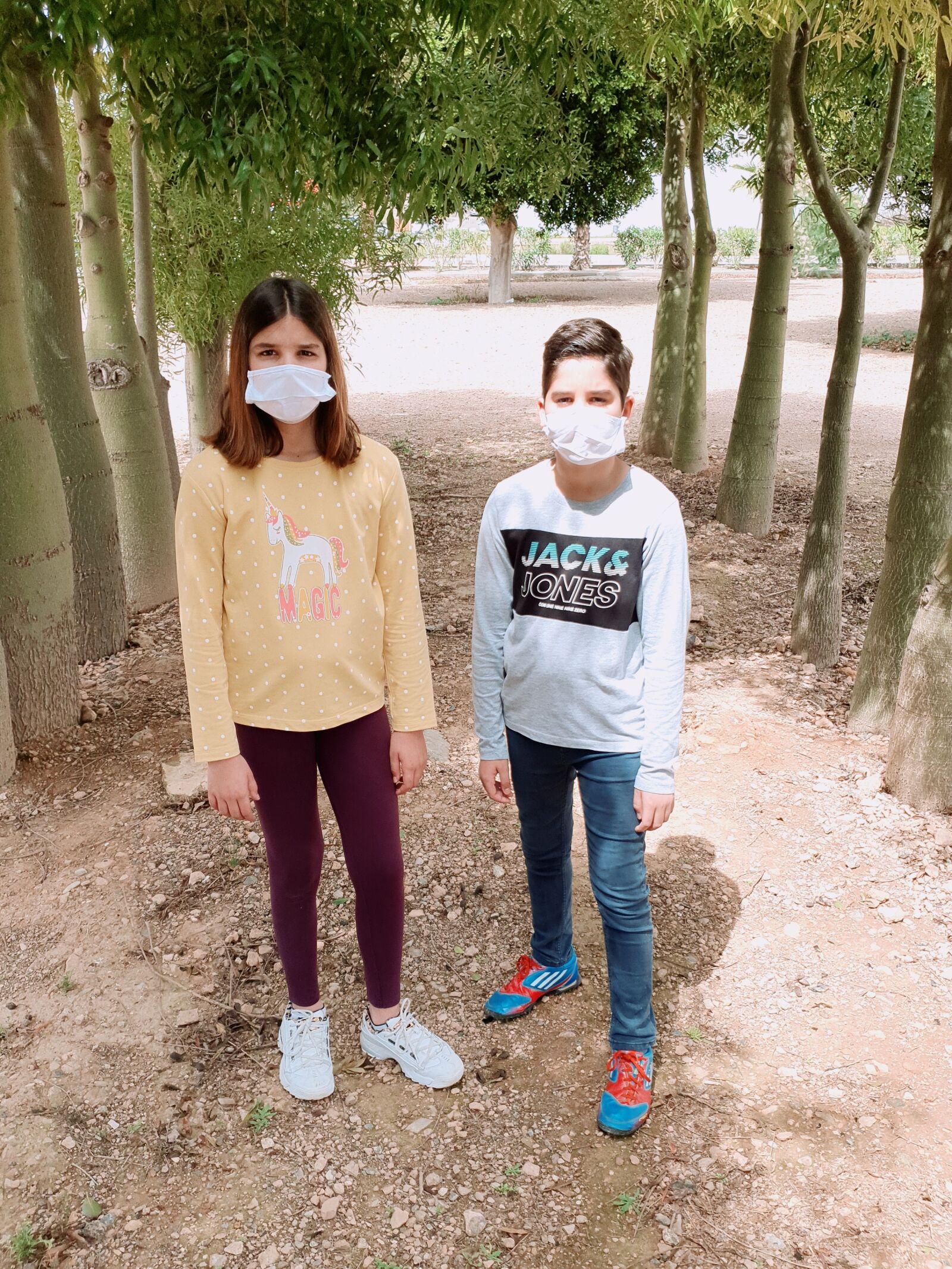 Samsung Galaxy S10+ sample photo. Covid, mask, children photography