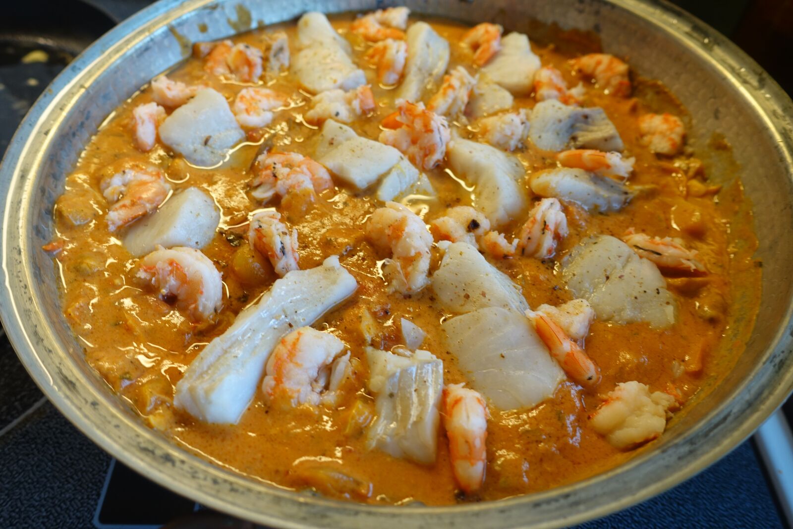 Sony Cyber-shot DSC-RX100 IV sample photo. Cataplana, fish, cod photography