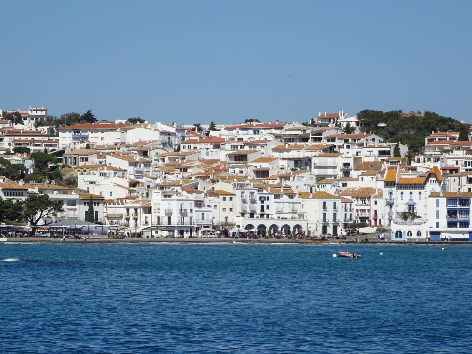 Sony DSC-HX60 sample photo. Sea, costa, coast town photography