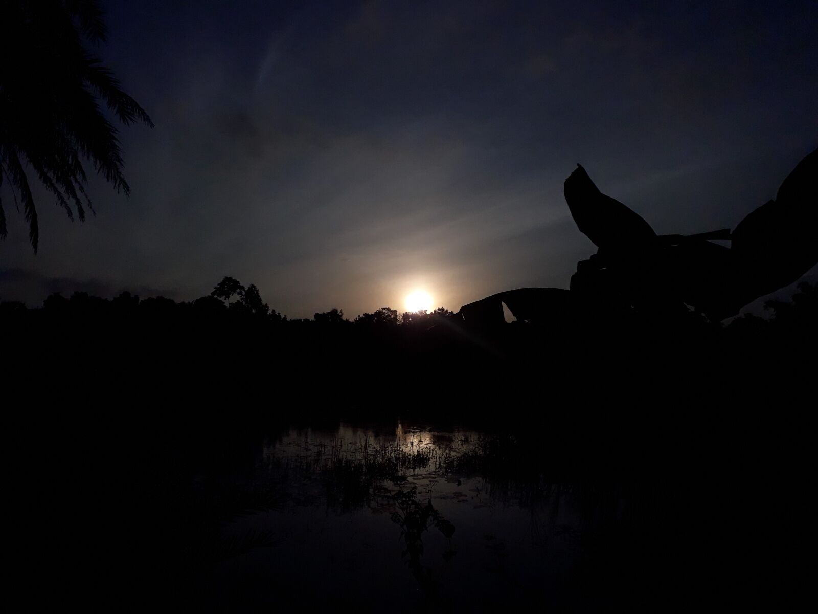 Samsung Galaxy J7 Prime2 sample photo. Sunrise, roadside, landscape photography