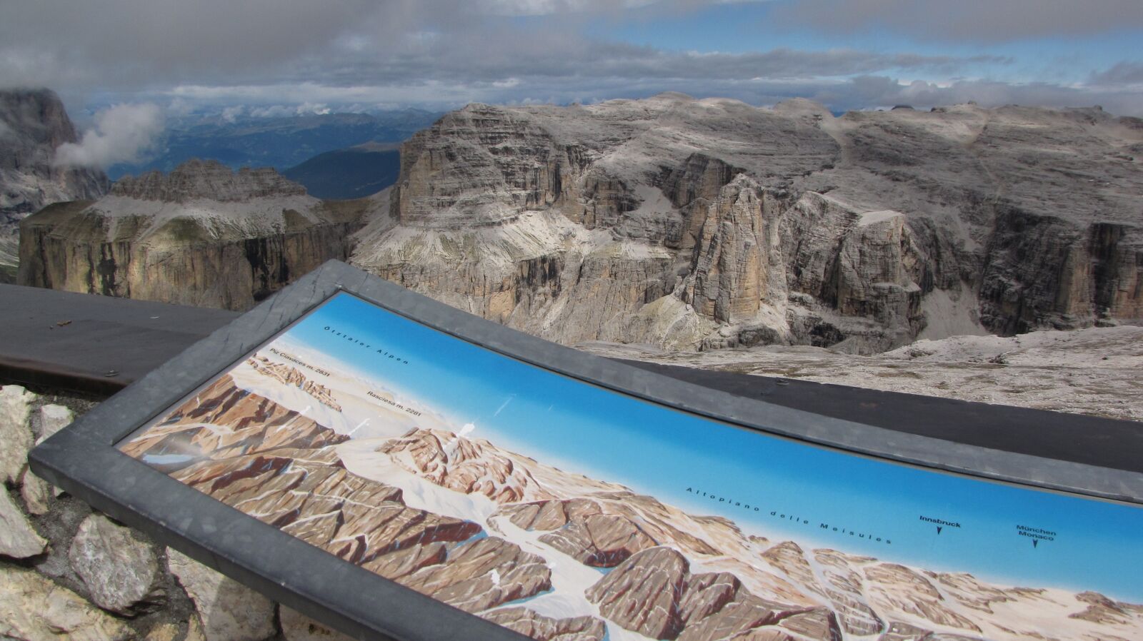 Canon PowerShot SX10 IS sample photo. Dolomites, sass pordoi, sella photography