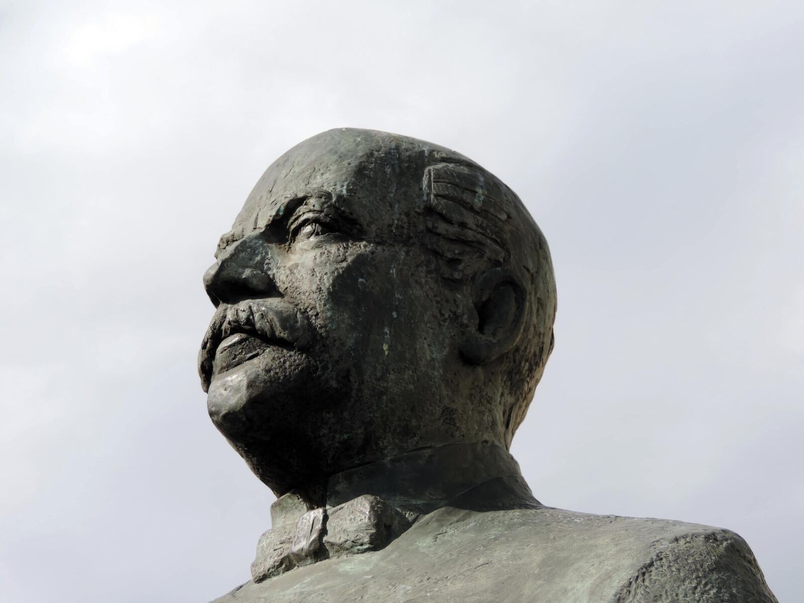 Nikon Coolpix P520 sample photo. Bronze, bust, detail, handmade photography