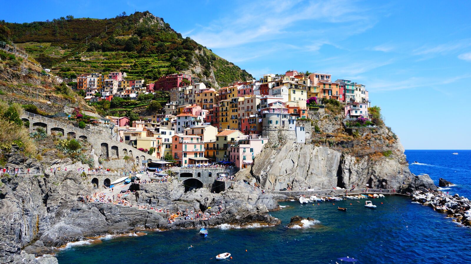 Sony Alpha NEX-5N sample photo. Town, italy, old photography