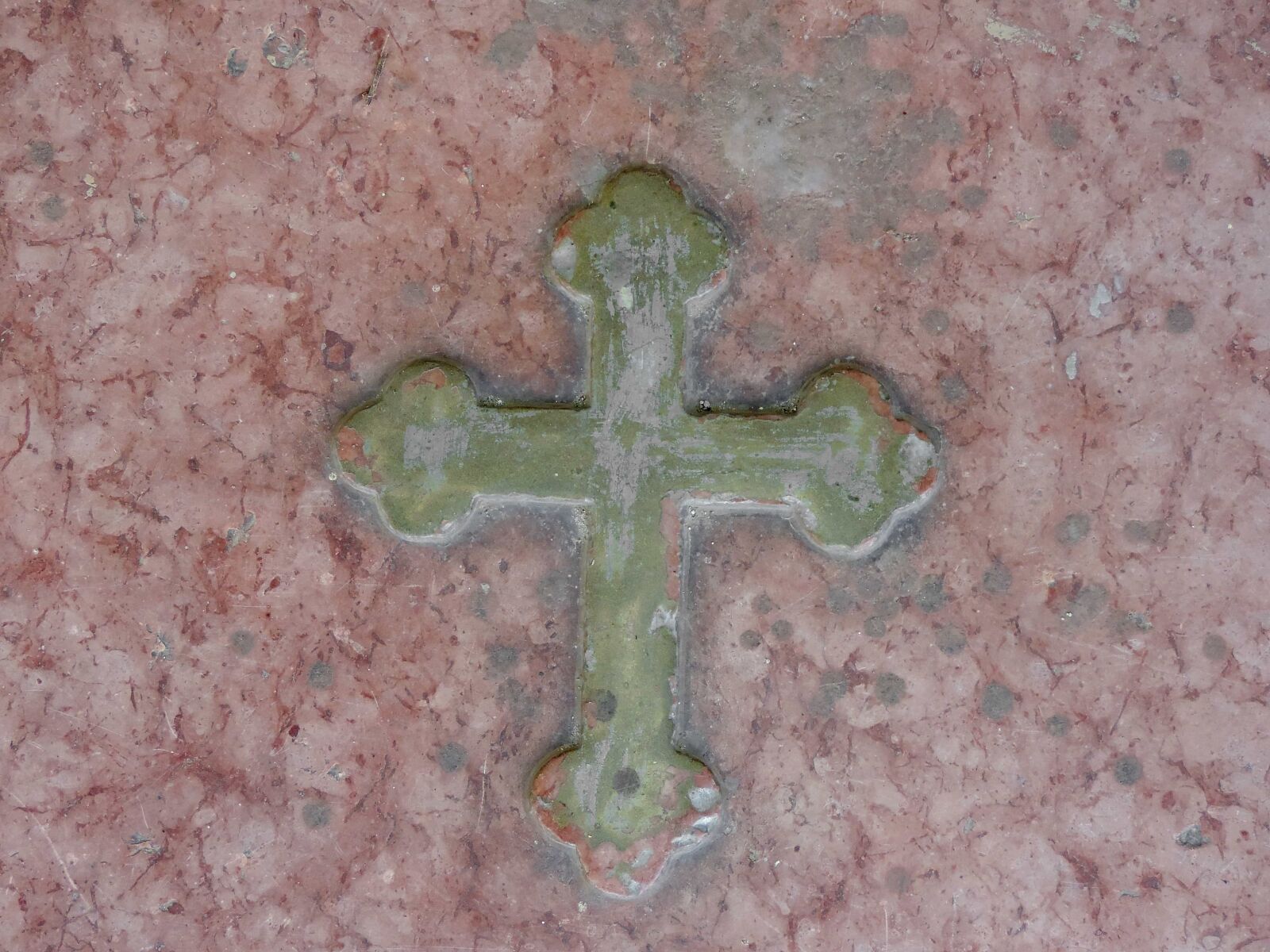 Nikon Coolpix P520 sample photo. Christianity, handmade, marble, cross photography