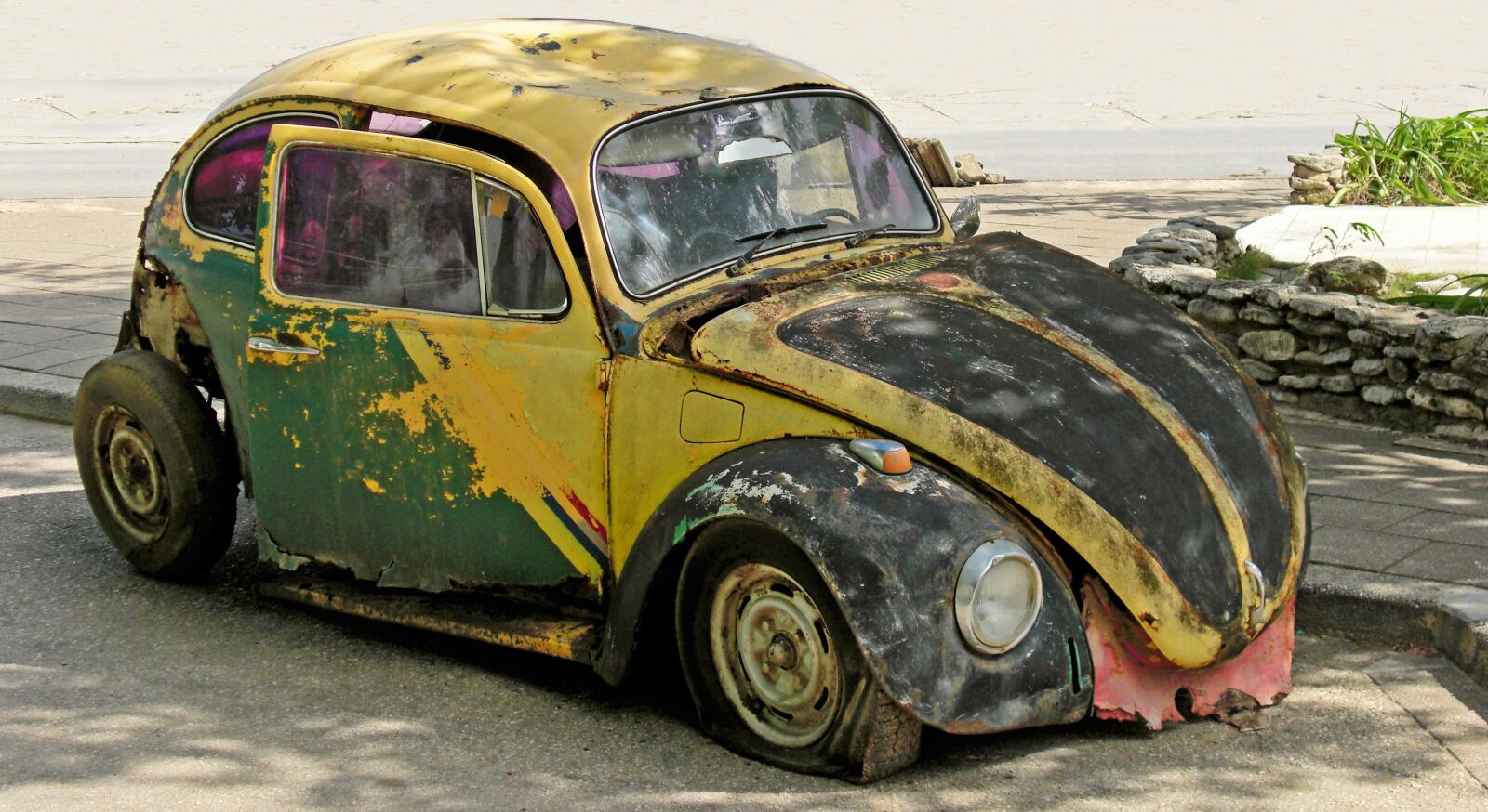 CASIO EX-S10 sample photo. Vw, beetle, old photography