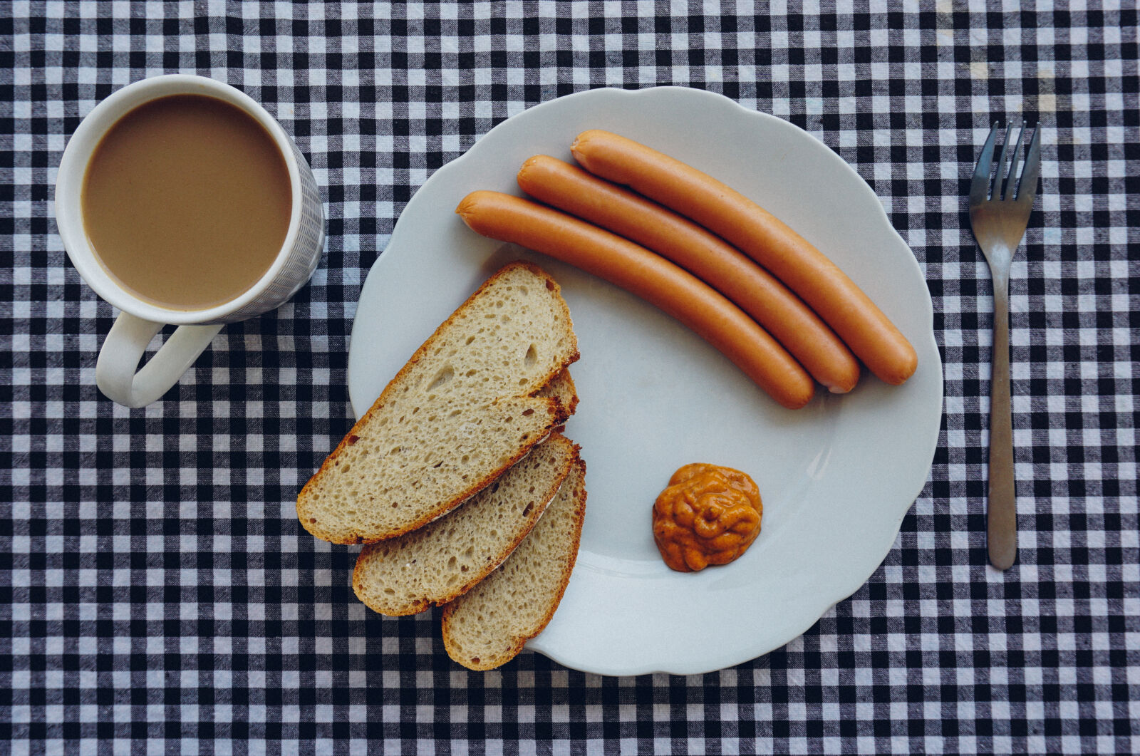 Sony a6000 sample photo. Bread, coffee, wurst, breakfest photography