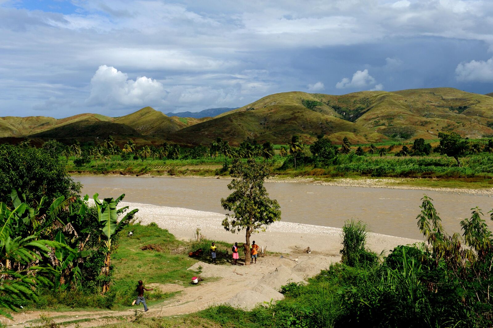 Nikon D700 sample photo. Artibonite, river, suspected, source photography