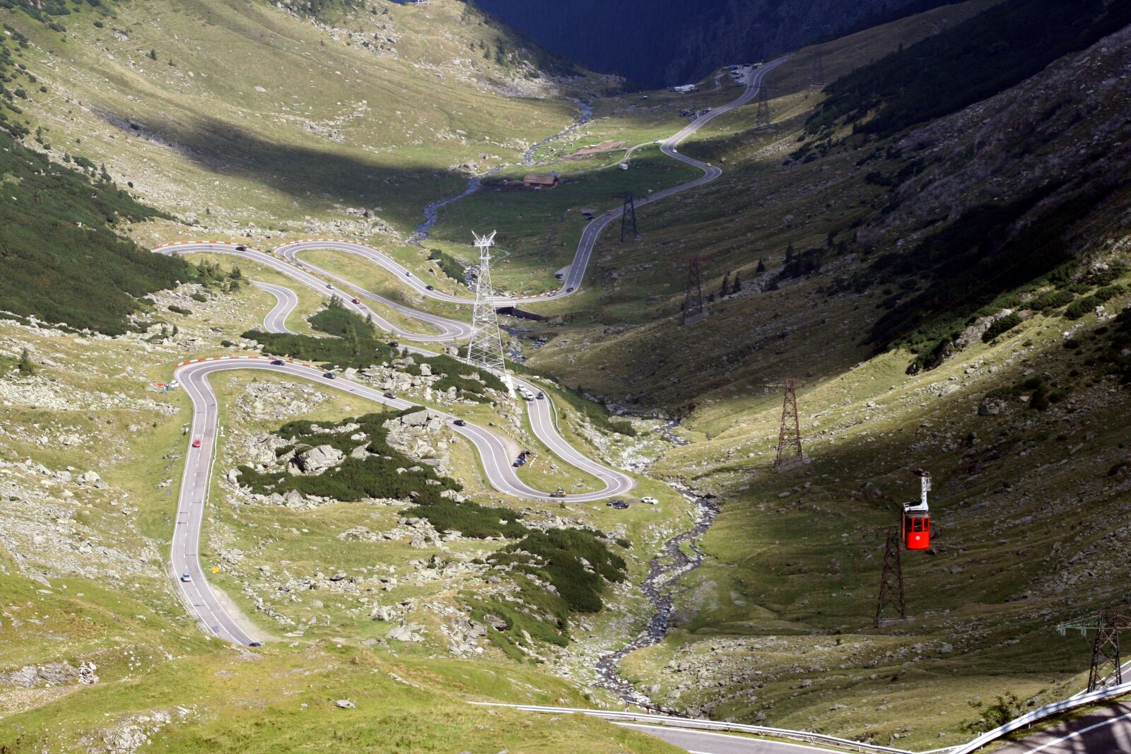 Canon EOS 400D (EOS Digital Rebel XTi / EOS Kiss Digital X) sample photo. Transfagarasan, romania, mountain photography