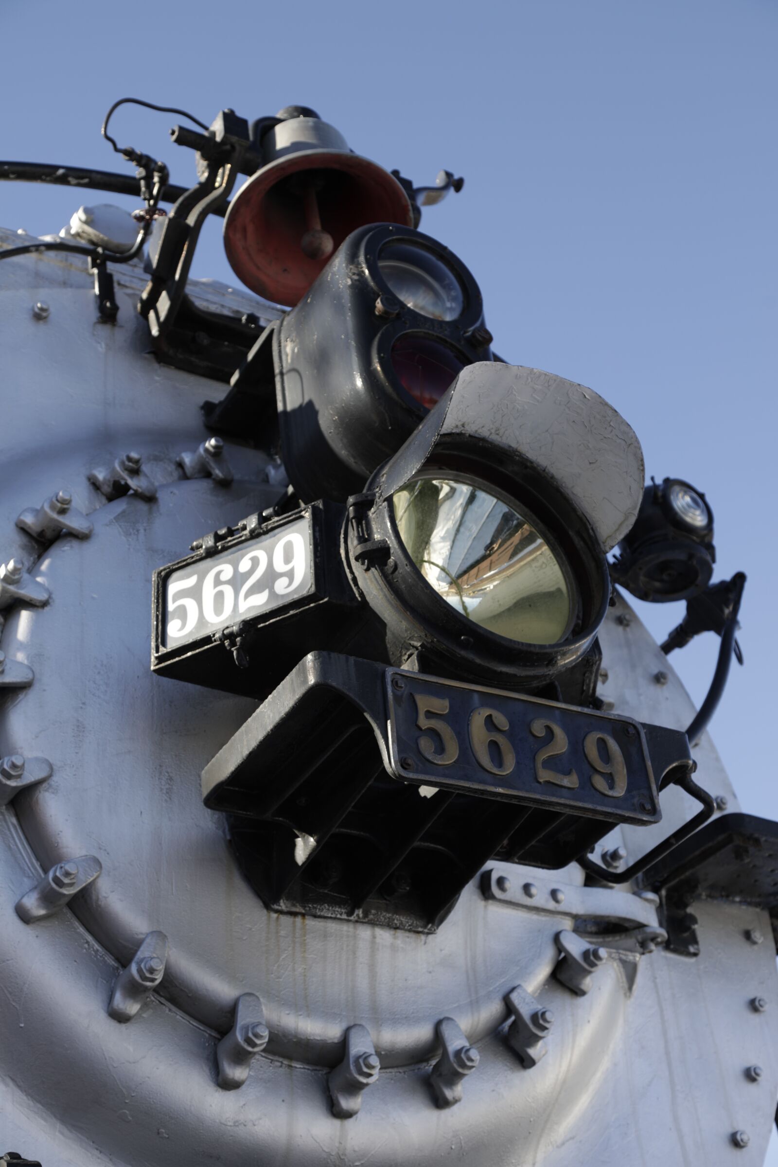 Canon EOS 5D Mark IV sample photo. Railroad, train, st photography