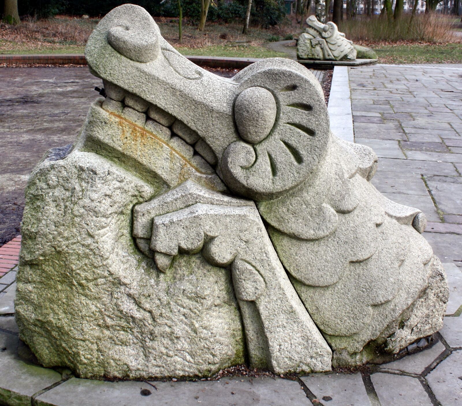 Canon EOS 1000D (EOS Digital Rebel XS / EOS Kiss F) sample photo. Sculpture, statue, stone photography