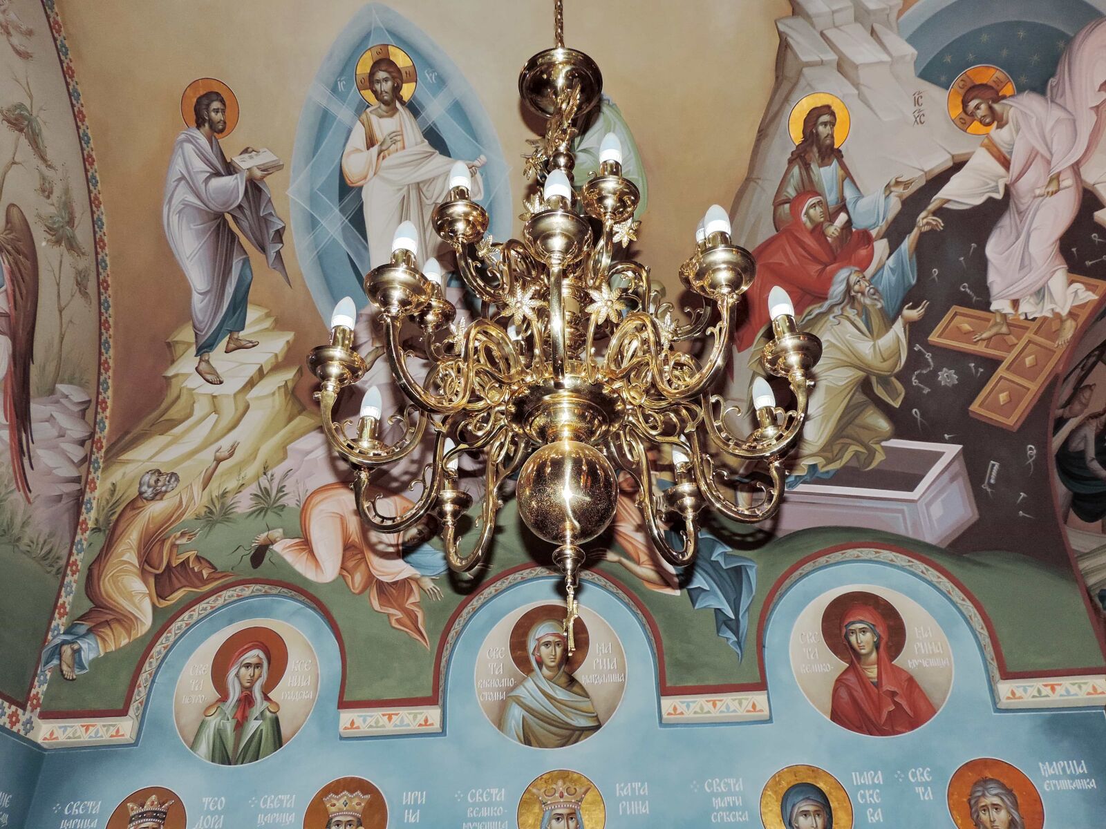 Nikon Coolpix P520 sample photo. Chandelier, church, interior decoration photography