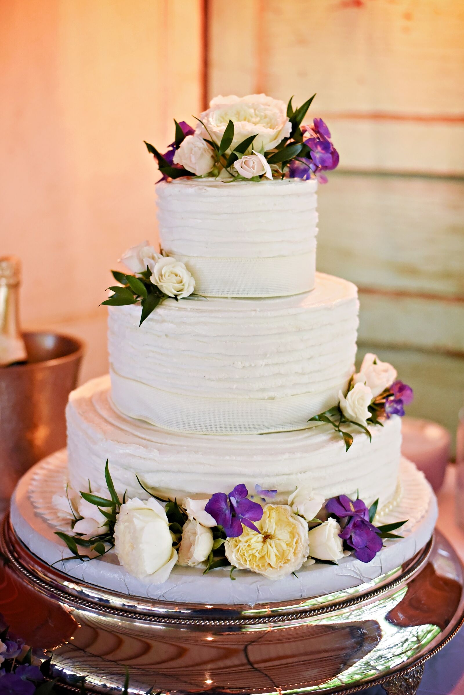 Nikon D750 sample photo. Wedding cake, flowers, cake photography